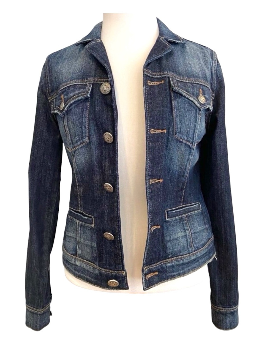 Silver jeans co. Women Vintage-Style Denim Jacket With Button Front & Contr